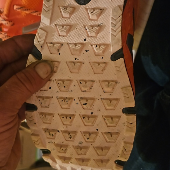 New balance sneakers - Picture 3 of 5